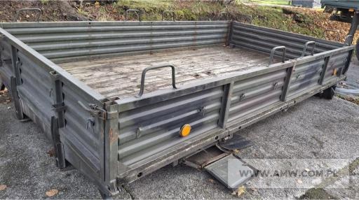 Skrzynie ładunkowe - pakiet zawierający 2 poz. asort., w tym: skrzynia ładunkowa 663.18.201 - 1 szt., skrzynia ładunkowa płaska 673.00.206 - 1 szt. 